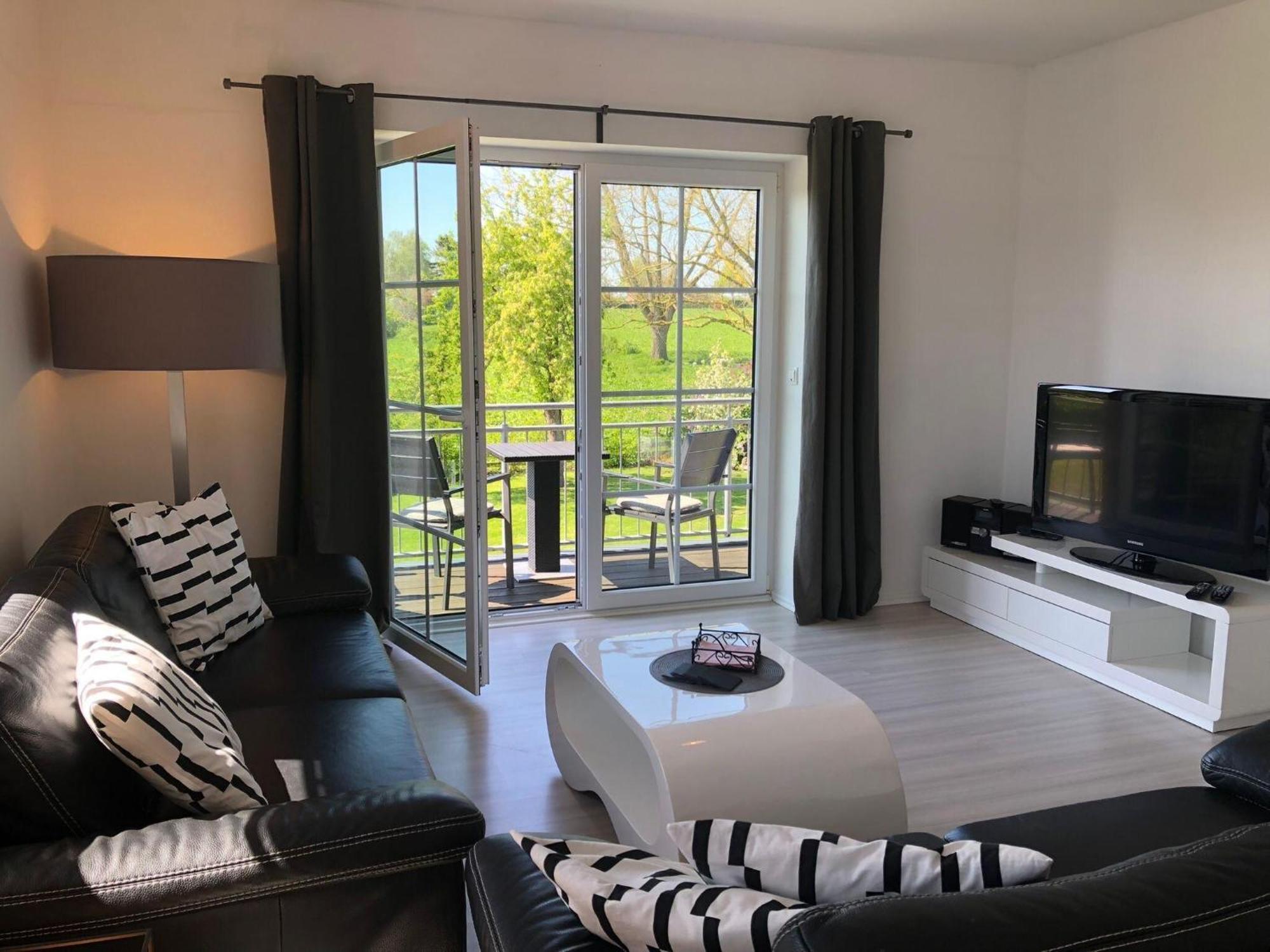 Charming Apartment In Oldenburg In Holstein With Terrace Oldenburg in Holstein Exterior foto